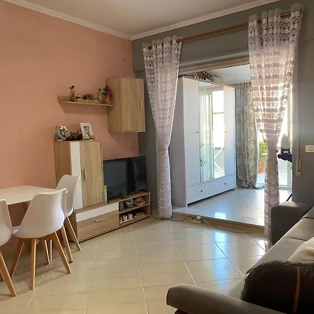 Rent Near City Center And Lake Apartment